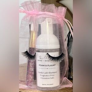Foam & Flaunt Lash Shampoo | Handmade Lash Cleanser with Added Vitamins